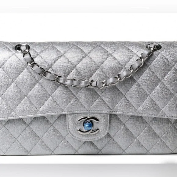 **SOLD** CHANEL Glittered Metallic Caviar Medium Double Flap LIMITED EDITION - Picture 9 of 12